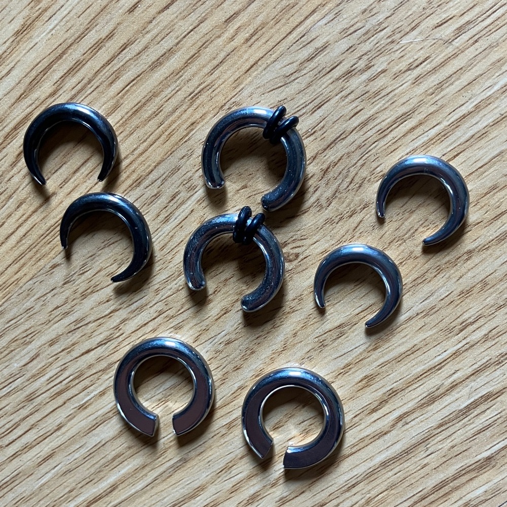 Hot Topic Black and Silver Crescent Earrings